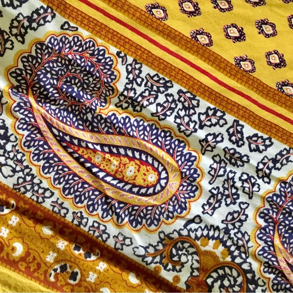 Williams Sonoma French Paisley Tablecloth